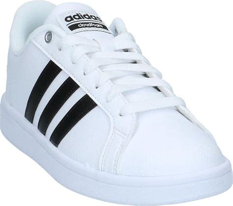 cf advantage adidas zwart wit|White .